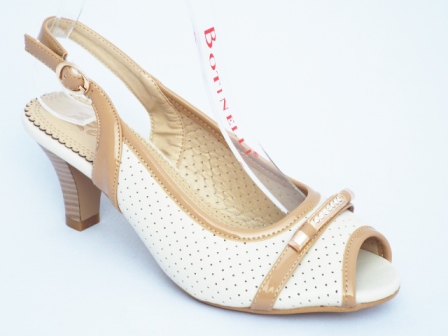 Sandale dama bej , toc de 7 cm, material perforat