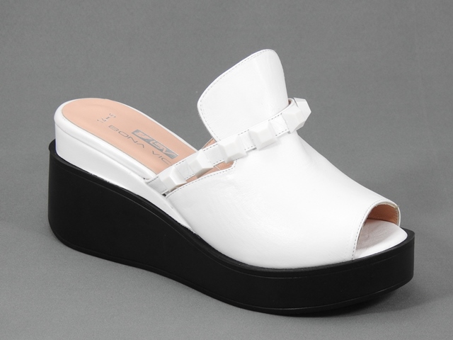 Papuci dama piele albi stil sabot Saryna biashoes.ro imagine reduceri