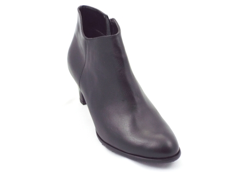 Ghete dama negre elegante ROMA, din piele naturala, cu fermoar lateral si toc de inaltime medie biashoes.ro imagine reduceri