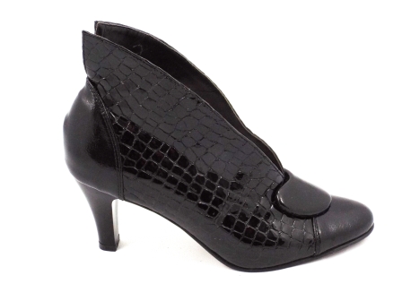 Ghete dama piele negre Sanda biashoes.ro imagine reduceri