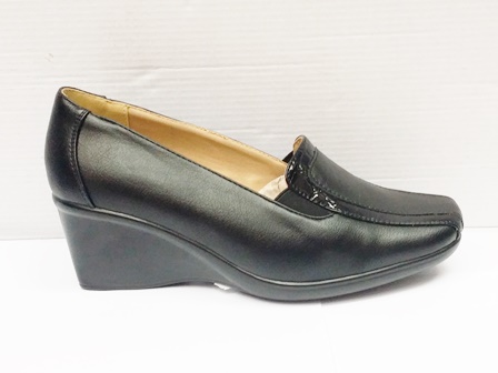 Pantofi dama negri eleganti cu talpa ortopedica si insertie de material lacuit