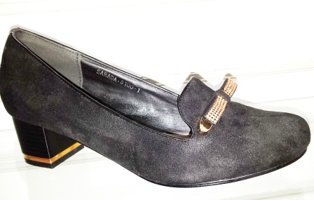 Pantofi dama negri, eleganti , cu toc de 3 cm, material imitatie piele intoarsa , cu accesorii metalice,