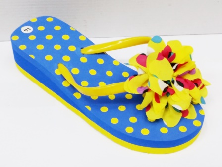 Papuci dama albastri cu galben,de plaja, cu accesoriu tip floare