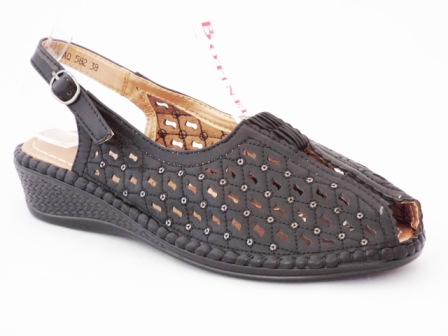 Sandale dama negre , perforate, toc de 3 cm, ortopedice