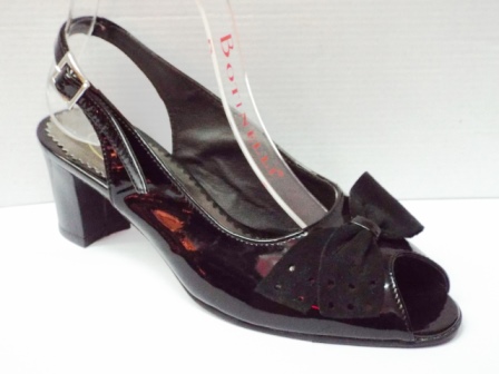 Sandale dama negre din piele naturala , cu model tip funda dn piele intoarsa biashoes.ro imagine reduceri