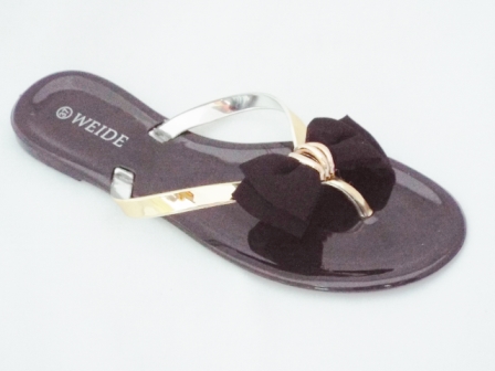 Papuci dama negri cu barete aurii si accesoriu tip funda